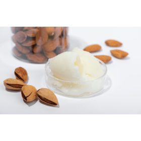 Hidratáló Mandulavaj 100 ml – Vitaminokban Gazdag Bőrápolás   Hidratáló Mandulavaj 100 ml – Vitaminokban Gazdag Bőrápolás